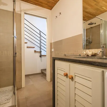 Apartment Bougainville