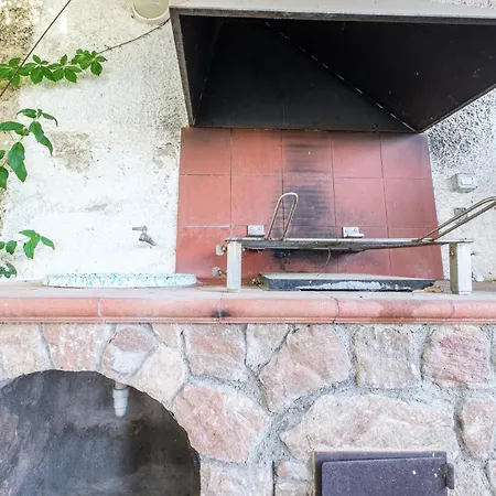 Bougainville Apartment